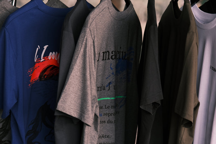t-shirts manches u masciu courtes suspendus