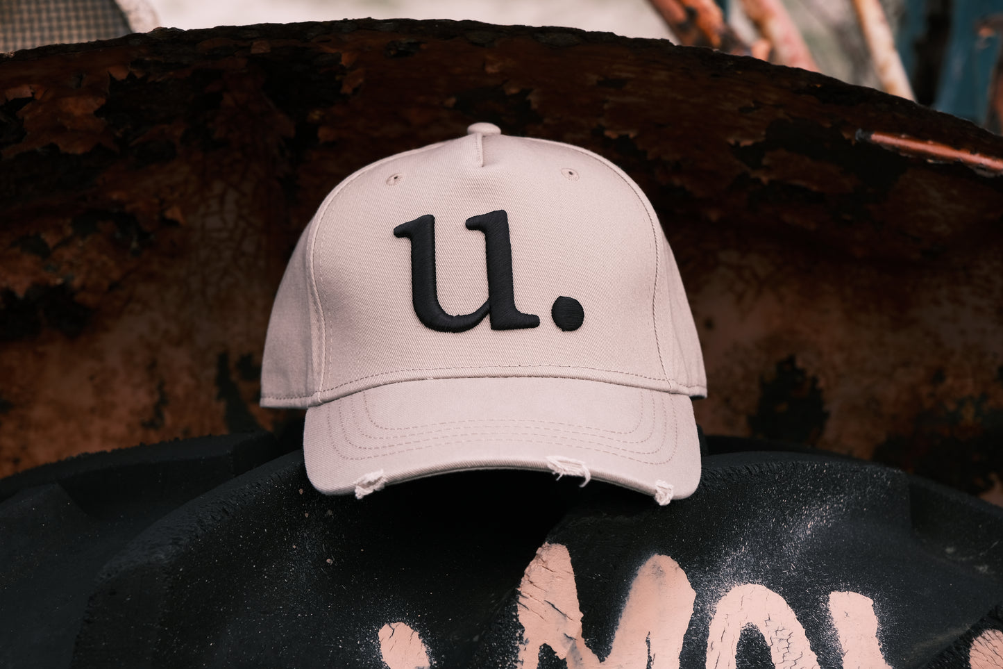 casquette homme brodée beige