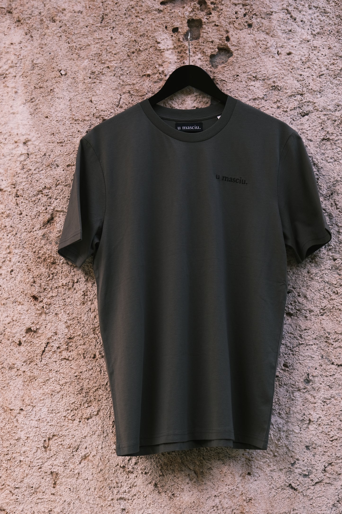 T-SHIRT BASIC