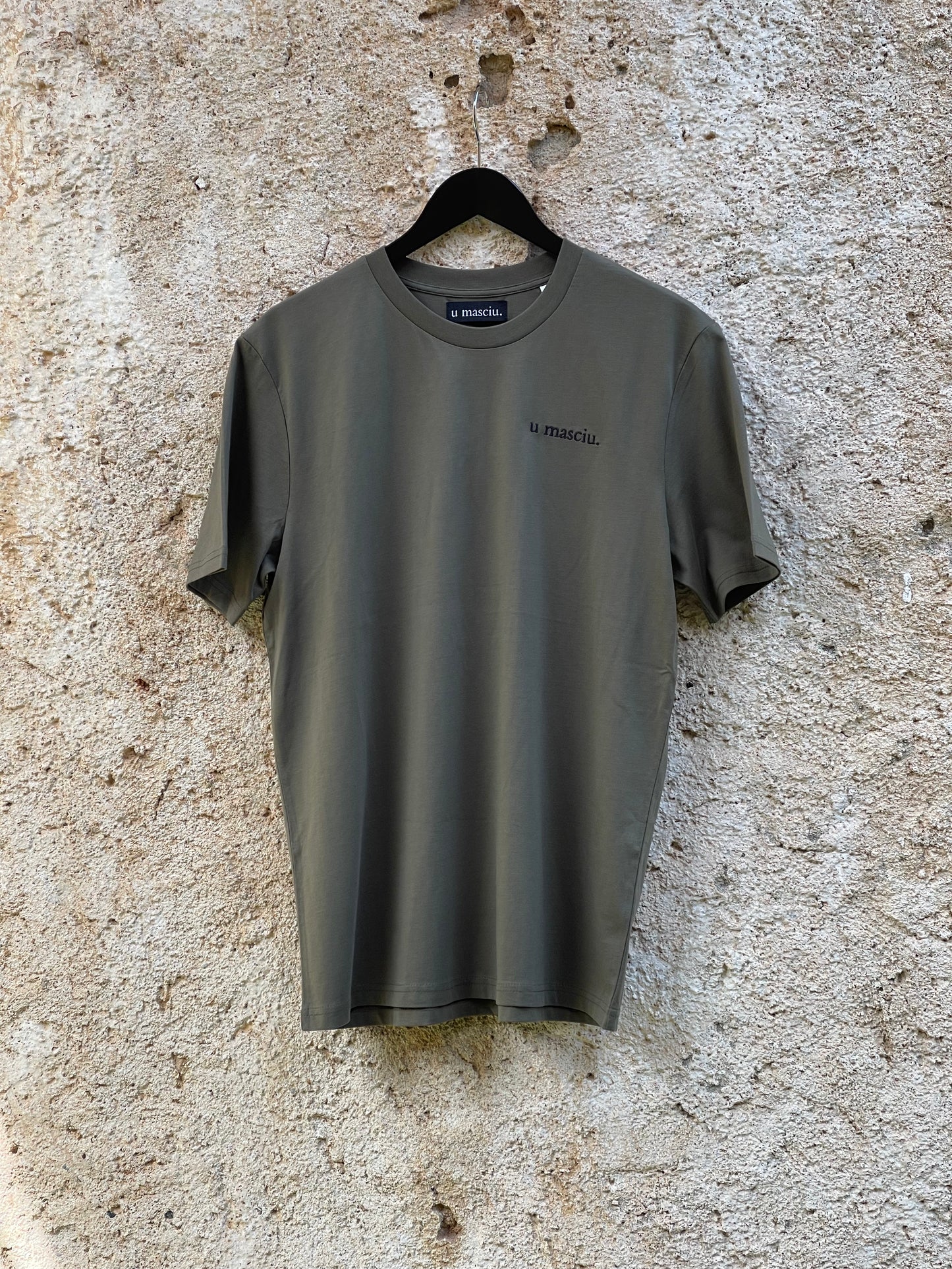 T-SHIRT BASIC